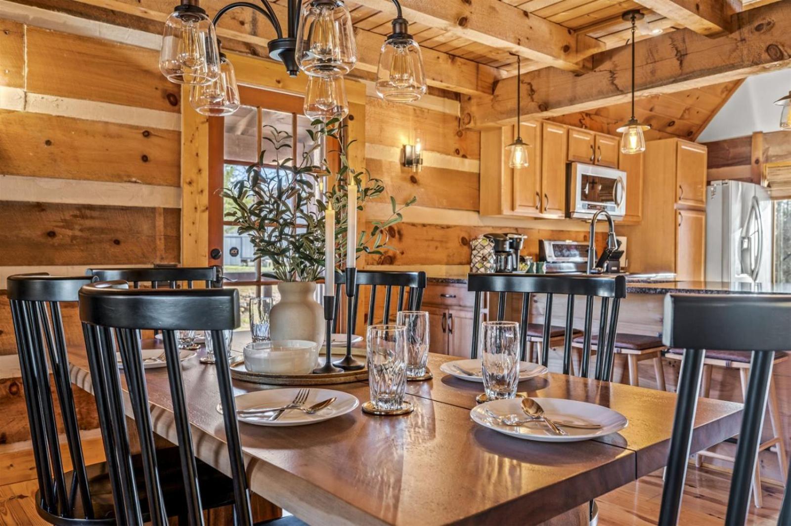 Hidden Star Hideaway-Blackberry Farm-Smoky Mtn Nat Park-Hot Tub- Fire Pit- Fenced Yard- Pet Friendly Walland Exteriör bild