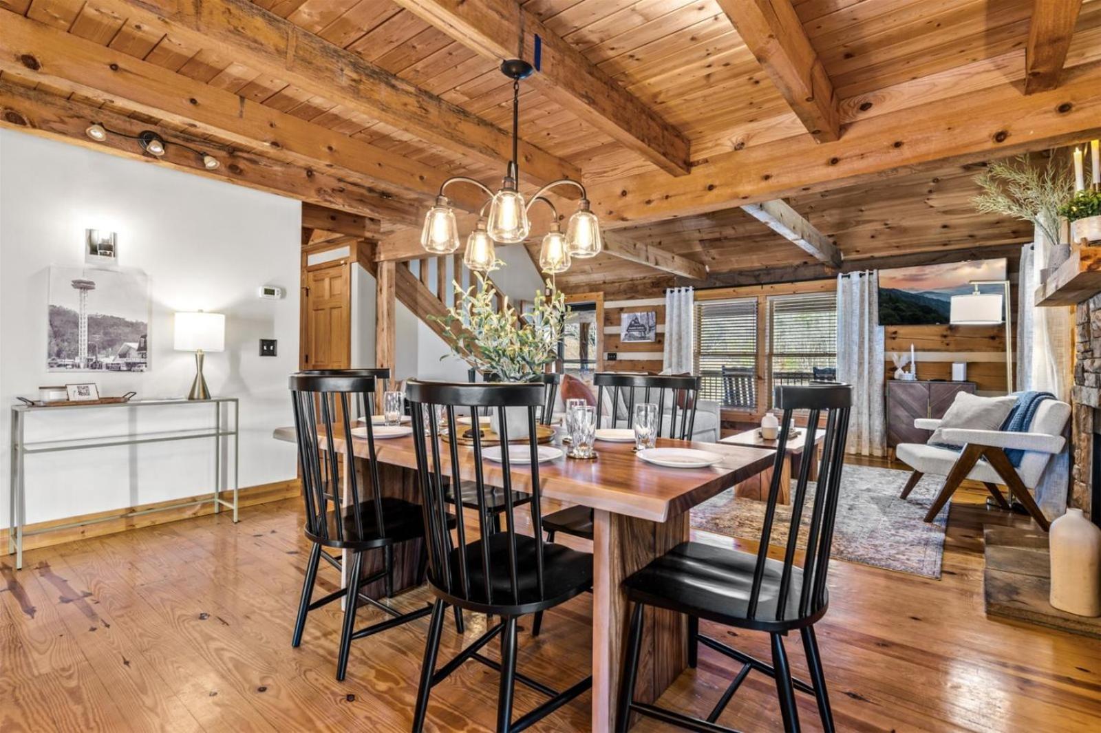 Hidden Star Hideaway-Blackberry Farm-Smoky Mtn Nat Park-Hot Tub- Fire Pit- Fenced Yard- Pet Friendly Walland Exteriör bild