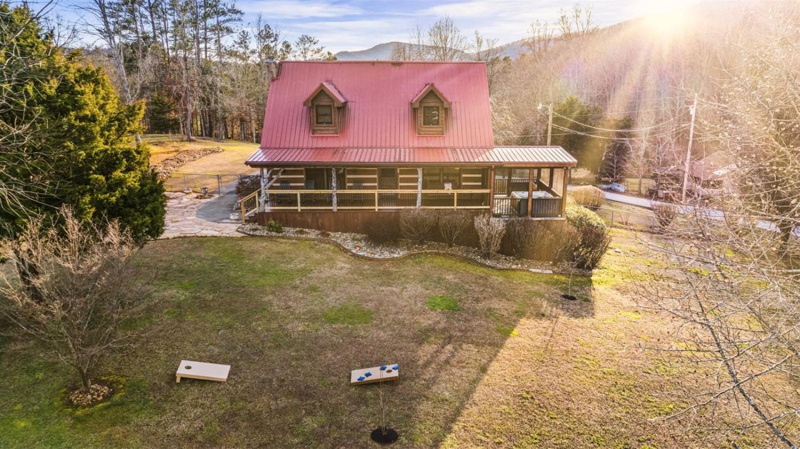 Hidden Star Hideaway-Blackberry Farm-Smoky Mtn Nat Park-Hot Tub- Fire Pit- Fenced Yard- Pet Friendly Walland Exteriör bild