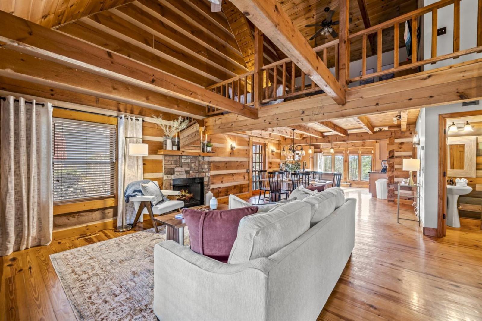 Hidden Star Hideaway-Blackberry Farm-Smoky Mtn Nat Park-Hot Tub- Fire Pit- Fenced Yard- Pet Friendly Walland Exteriör bild