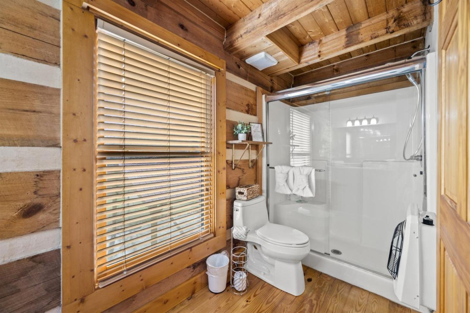 Hidden Star Hideaway-Blackberry Farm-Smoky Mtn Nat Park-Hot Tub- Fire Pit- Fenced Yard- Pet Friendly Walland Exteriör bild