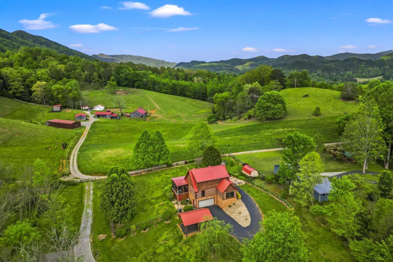 Hidden Star Hideaway-Blackberry Farm-Smoky Mtn Nat Park-Hot Tub- Fire Pit- Fenced Yard- Pet Friendly Walland Exteriör bild