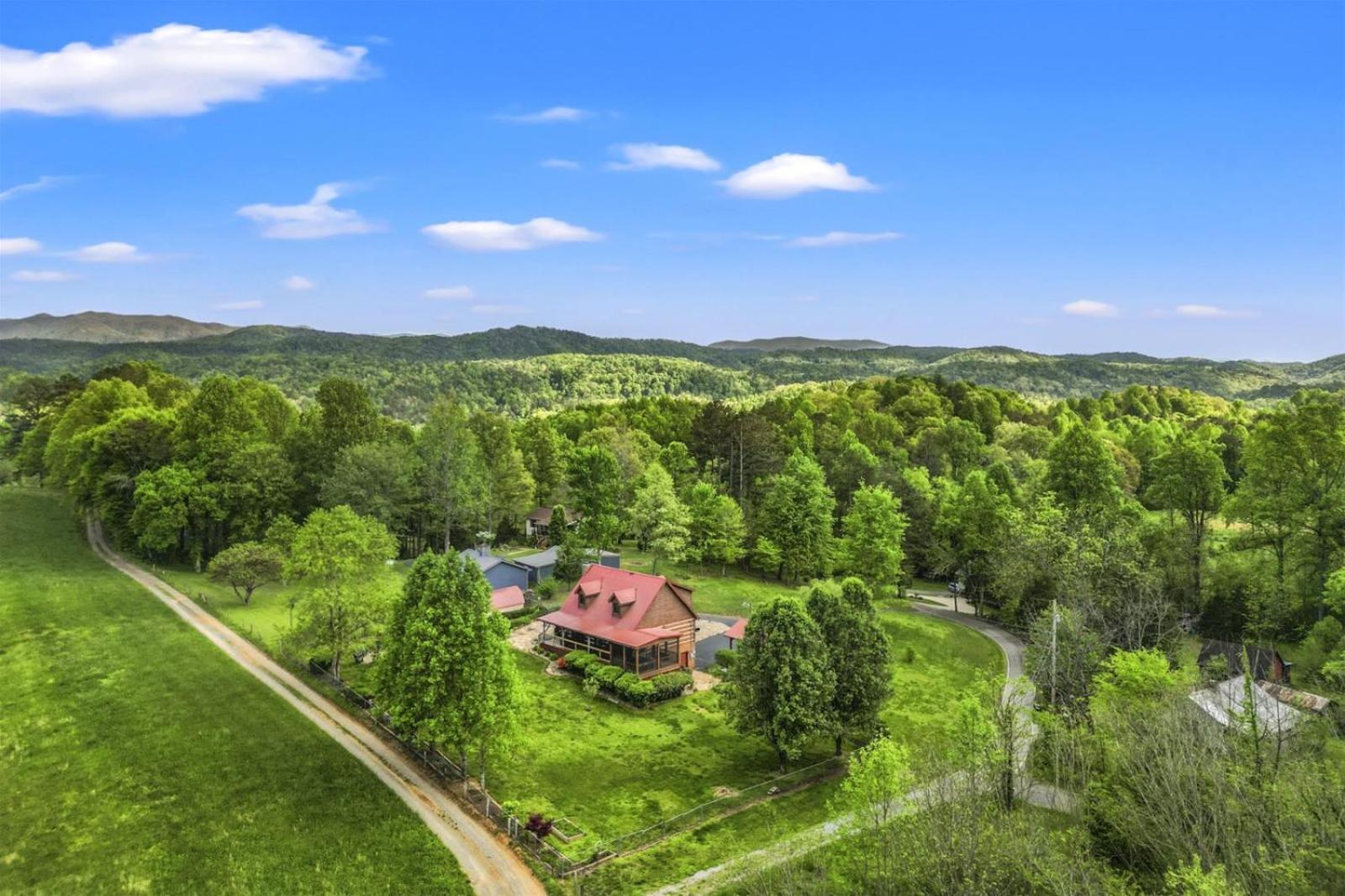 Hidden Star Hideaway-Blackberry Farm-Smoky Mtn Nat Park-Hot Tub- Fire Pit- Fenced Yard- Pet Friendly Walland Exteriör bild